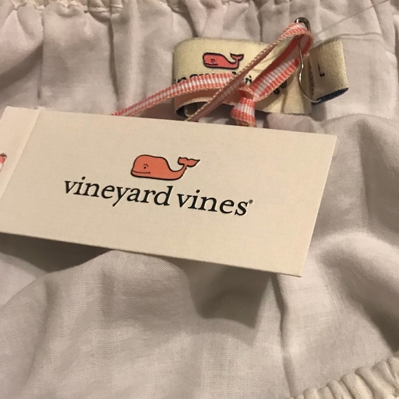 BNWT! Vineyard Vine crisp white shirt - Picture 2 of 2
